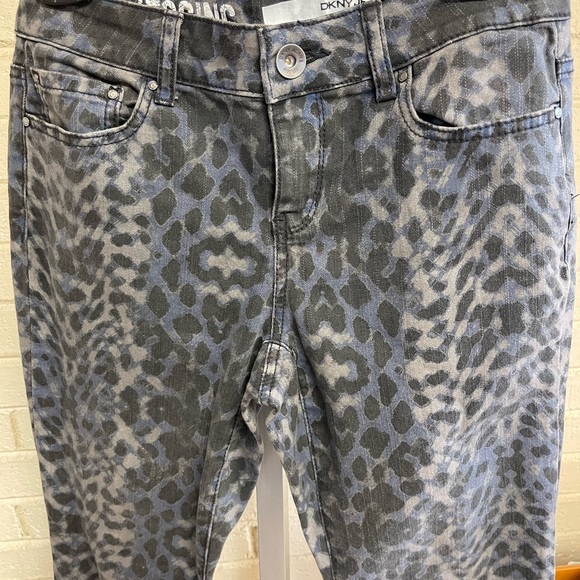 DKNY Leopard Print Jeggings Skinny Jeans - Picture 9 of 9
